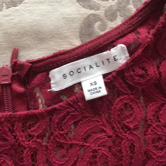 Maroon Lace Socialite Dress - Picture 2 of 4